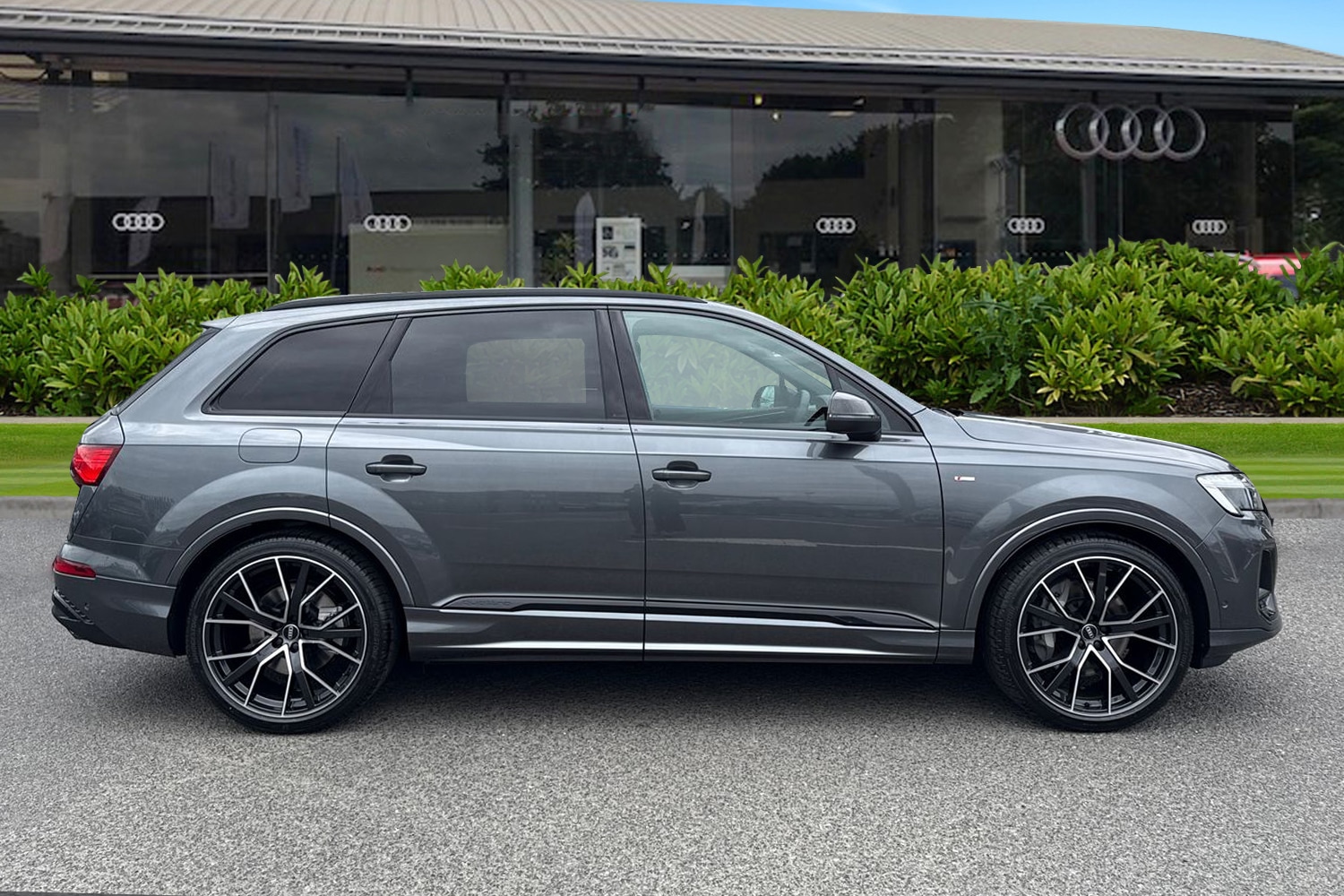Used Audi Q7 2025 for sale - 76093393: Photo 3