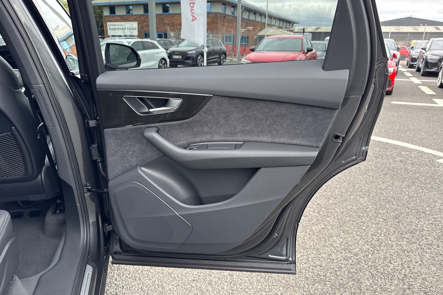 Used Audi Q7 2025 for sale - 76093393: Photo 43