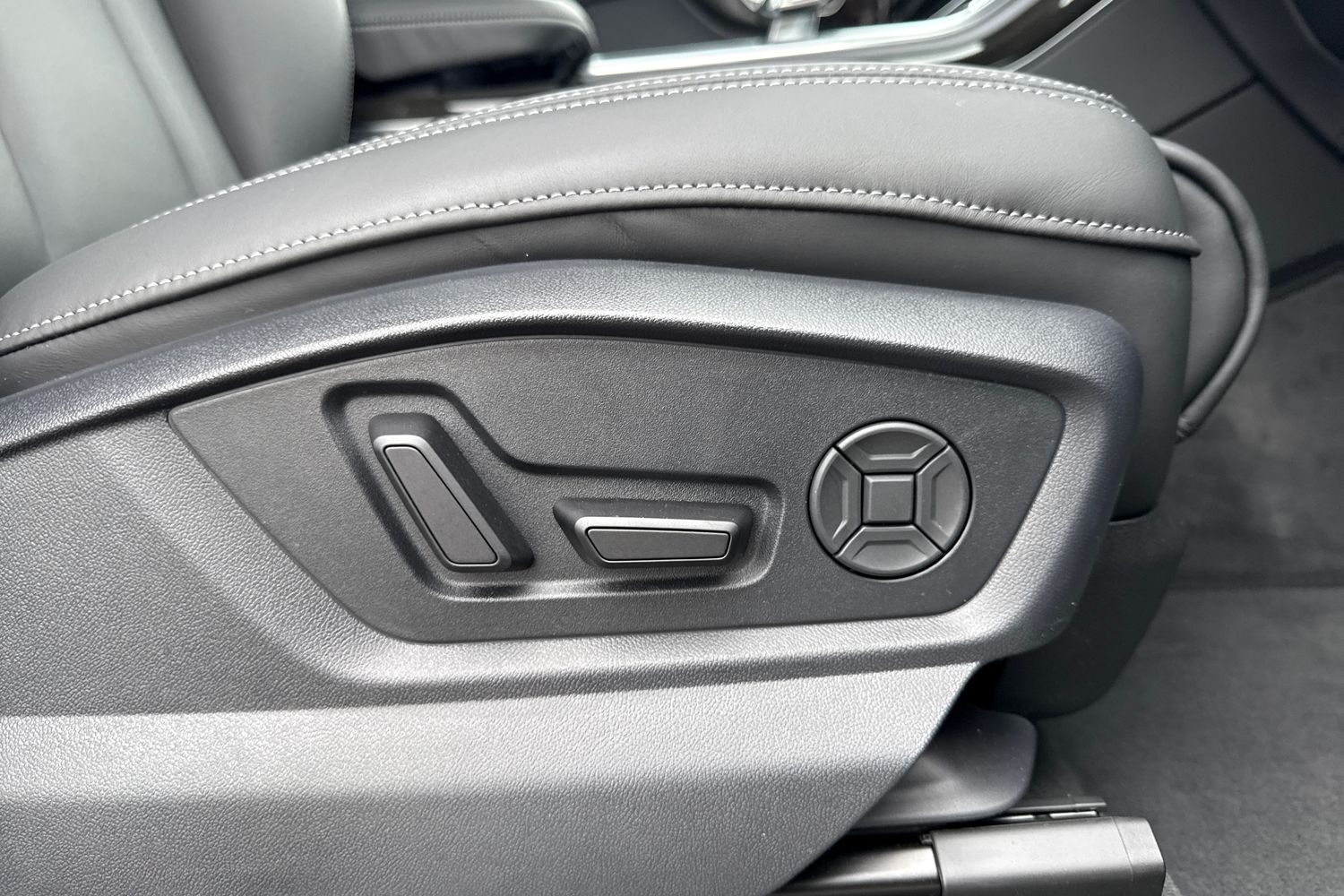 Used Audi Q7 2025 for sale - 76093393: Photo 45