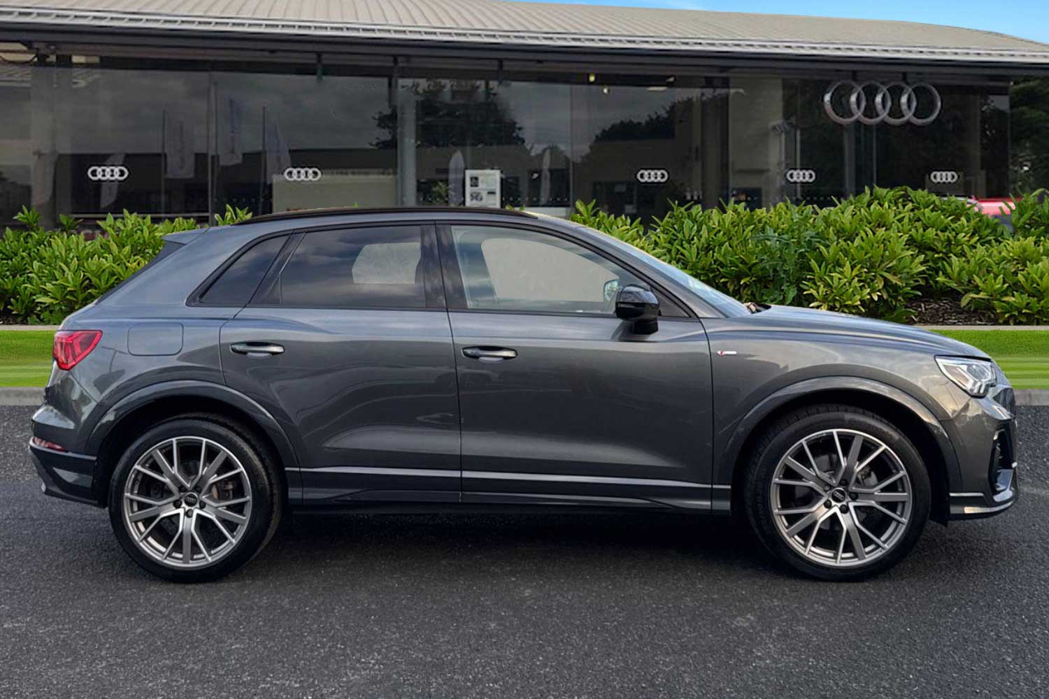 Used Audi Q3 2024 for sale - 77361881: Photo 3