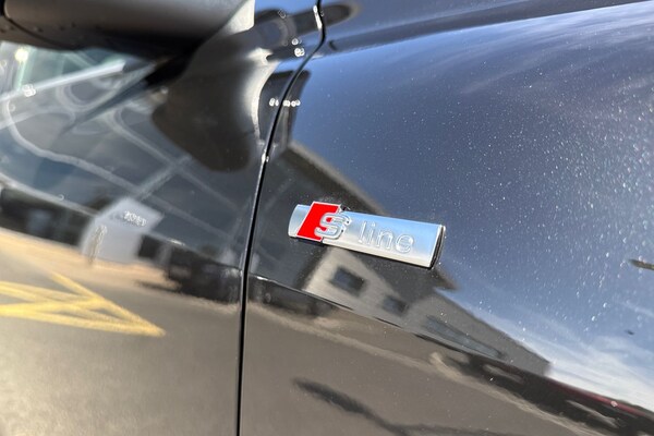 Used Audi Q4 e-tron 2025 for sale - 74559738: Photo 54