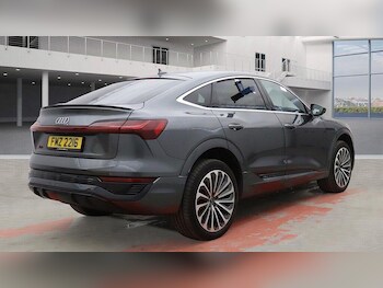 Used Audi Q8 2024 for sale - 77083961: Photo