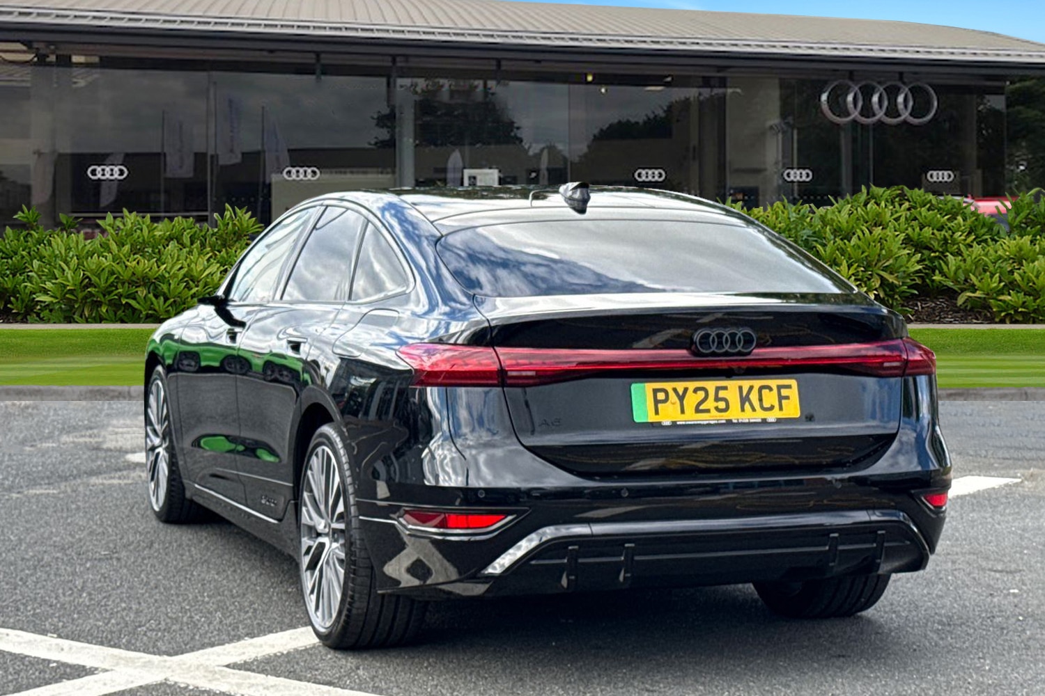 Used Audi A6 e-tron Avant 2025 for sale - 76636923: Photo 2