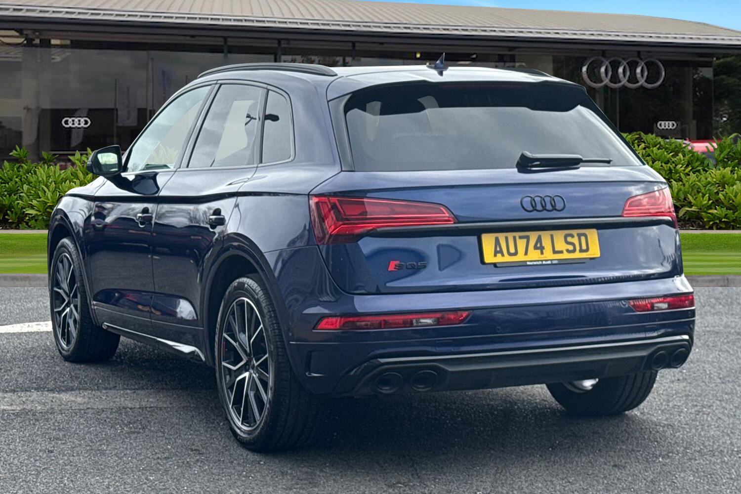 Used Audi Q5 2024 for sale - 77620538: Photo 2