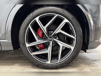 Used Audi Q6 e-tron 2025 for sale - 76385470: Photo