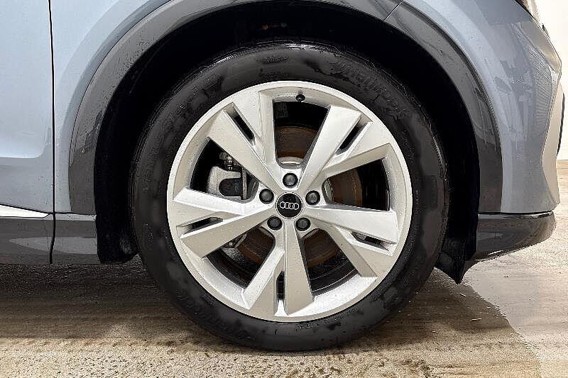 Used Audi Q4 e-tron 2024 for sale - 76617127: Photo 4