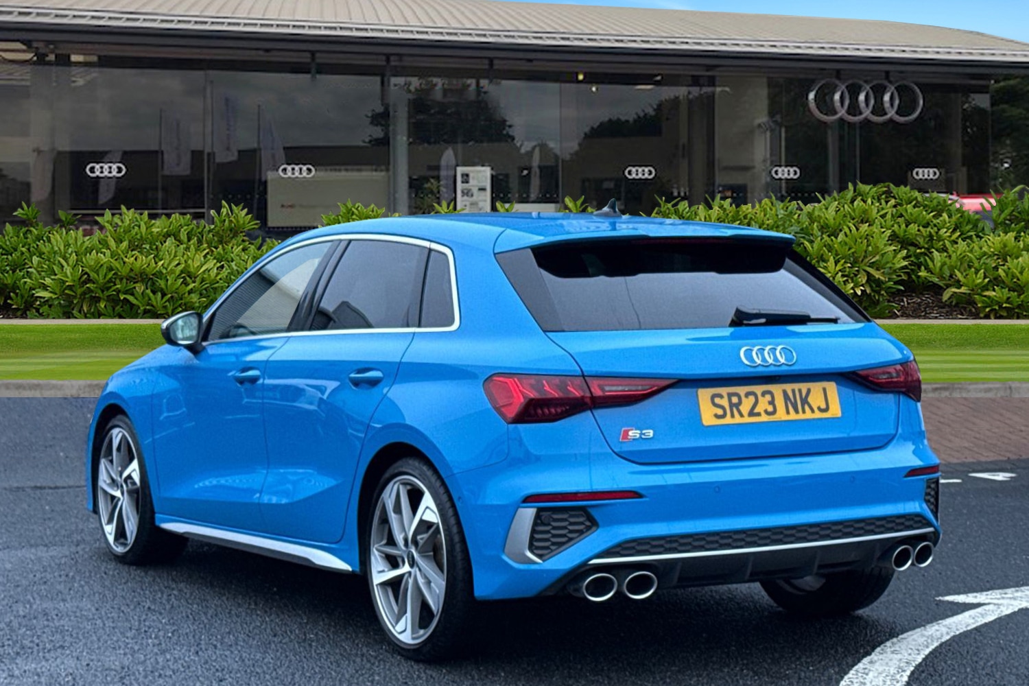 Used Audi S3 2023 for sale - 77368628: Photo 2