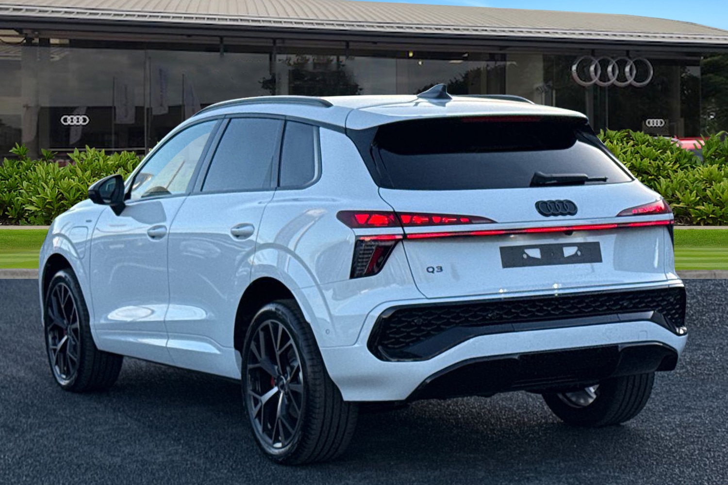 Used Audi Q3 2026 for sale - 77270516: Photo 2