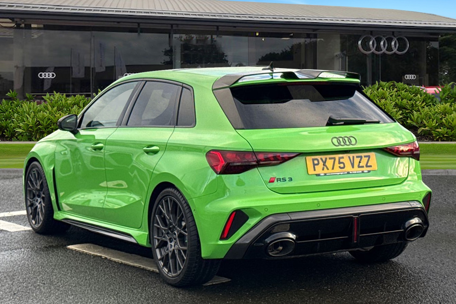 Used Audi RS3 2025 for sale - 77368353: Photo 2