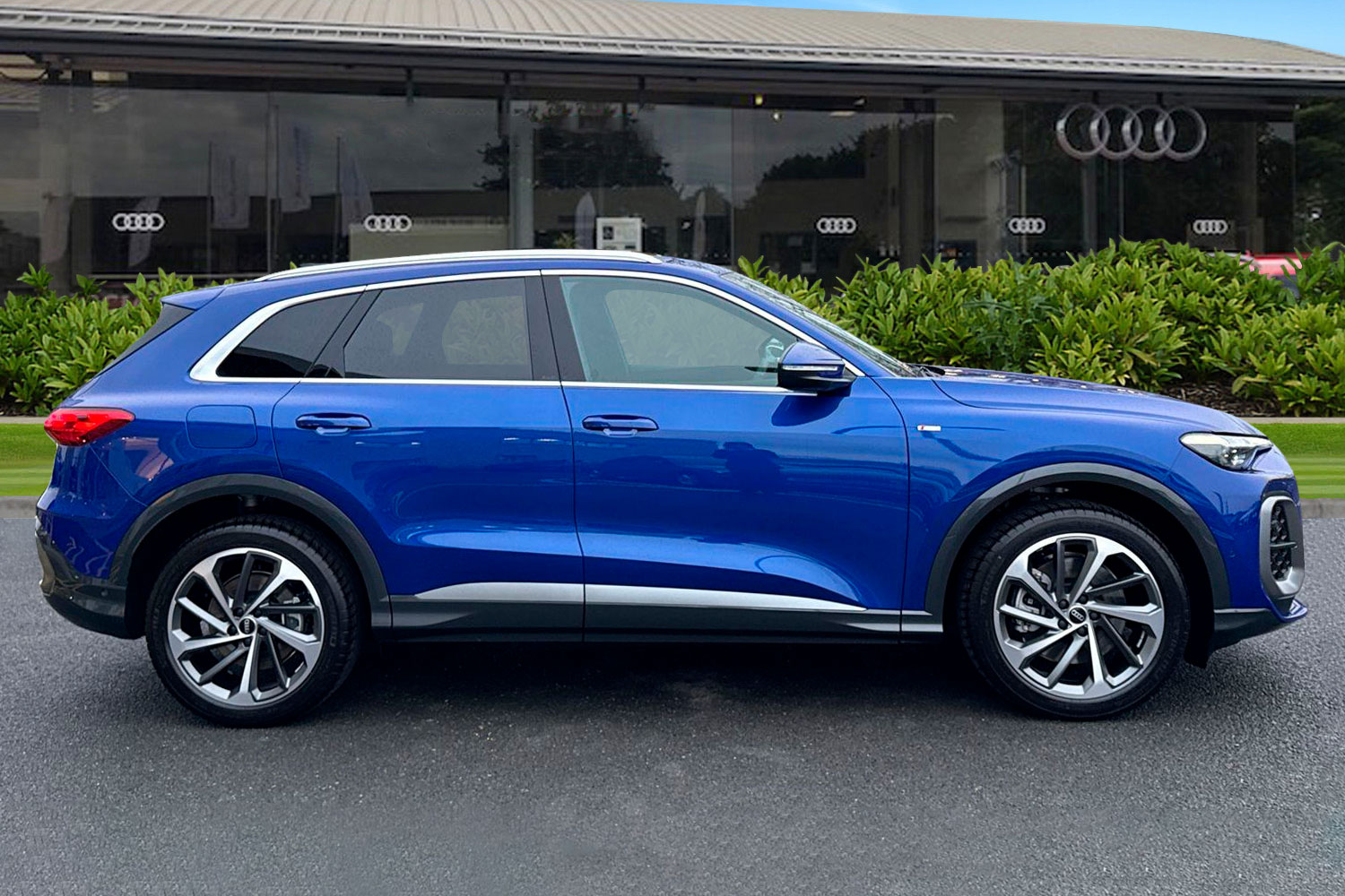 Used Audi Q5 2026 for sale - 78065185: Photo 3