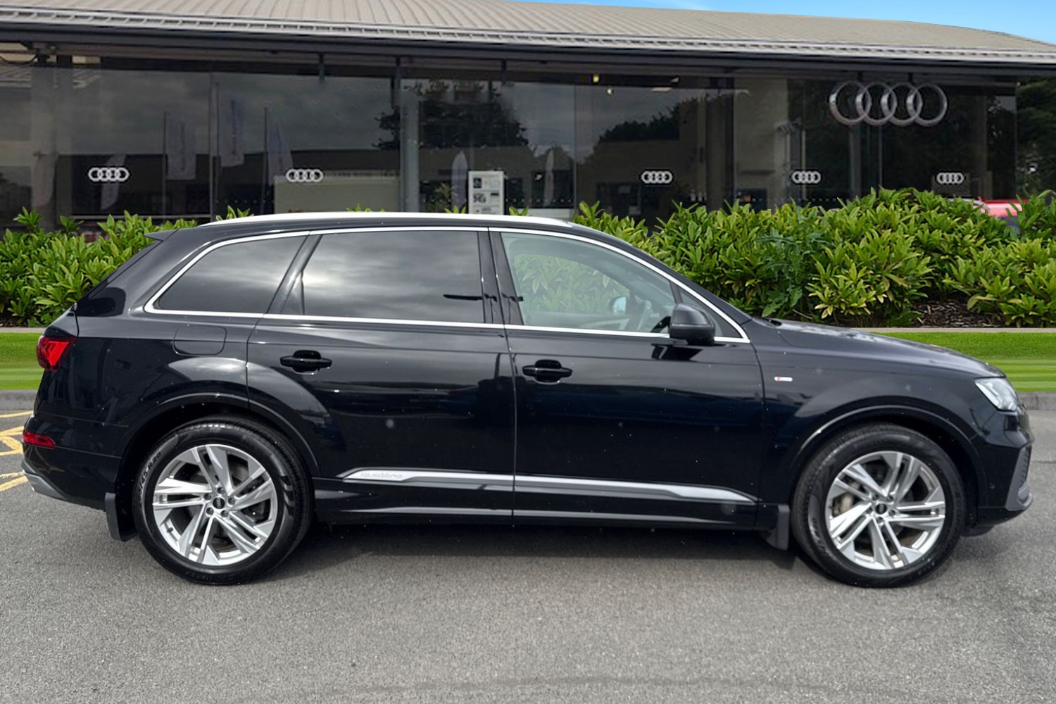 Used Audi Q7 2023 for sale - 78077398: Photo 3