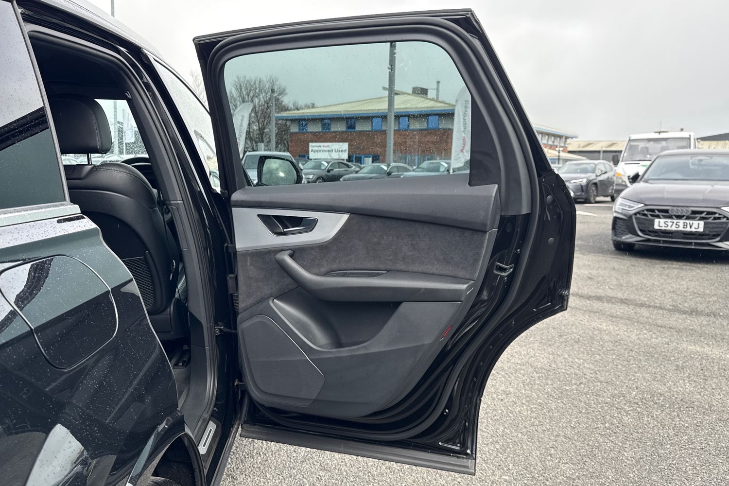 Used Audi Q7 2023 for sale - 78077398: Photo 40