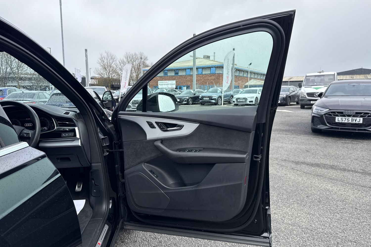 Used Audi Q7 2023 for sale - 78077398: Photo 41