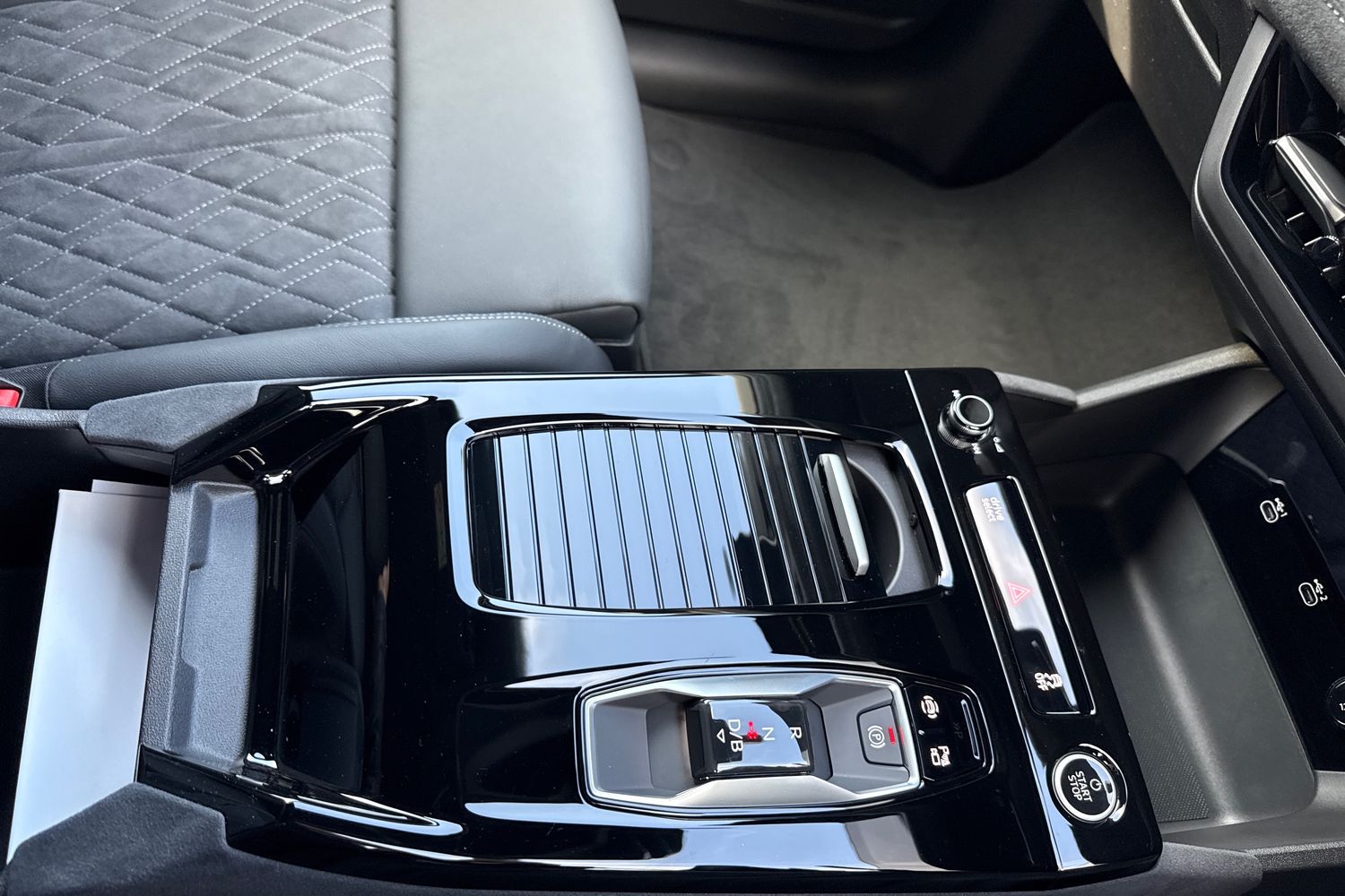 Used Audi Q6 e-tron 2025 for sale - 76649183: Photo 49