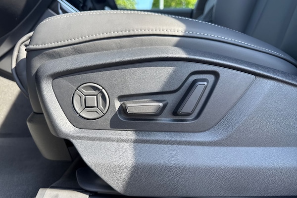 Used Audi Q8 2025 for sale - 74780720: Photo 43