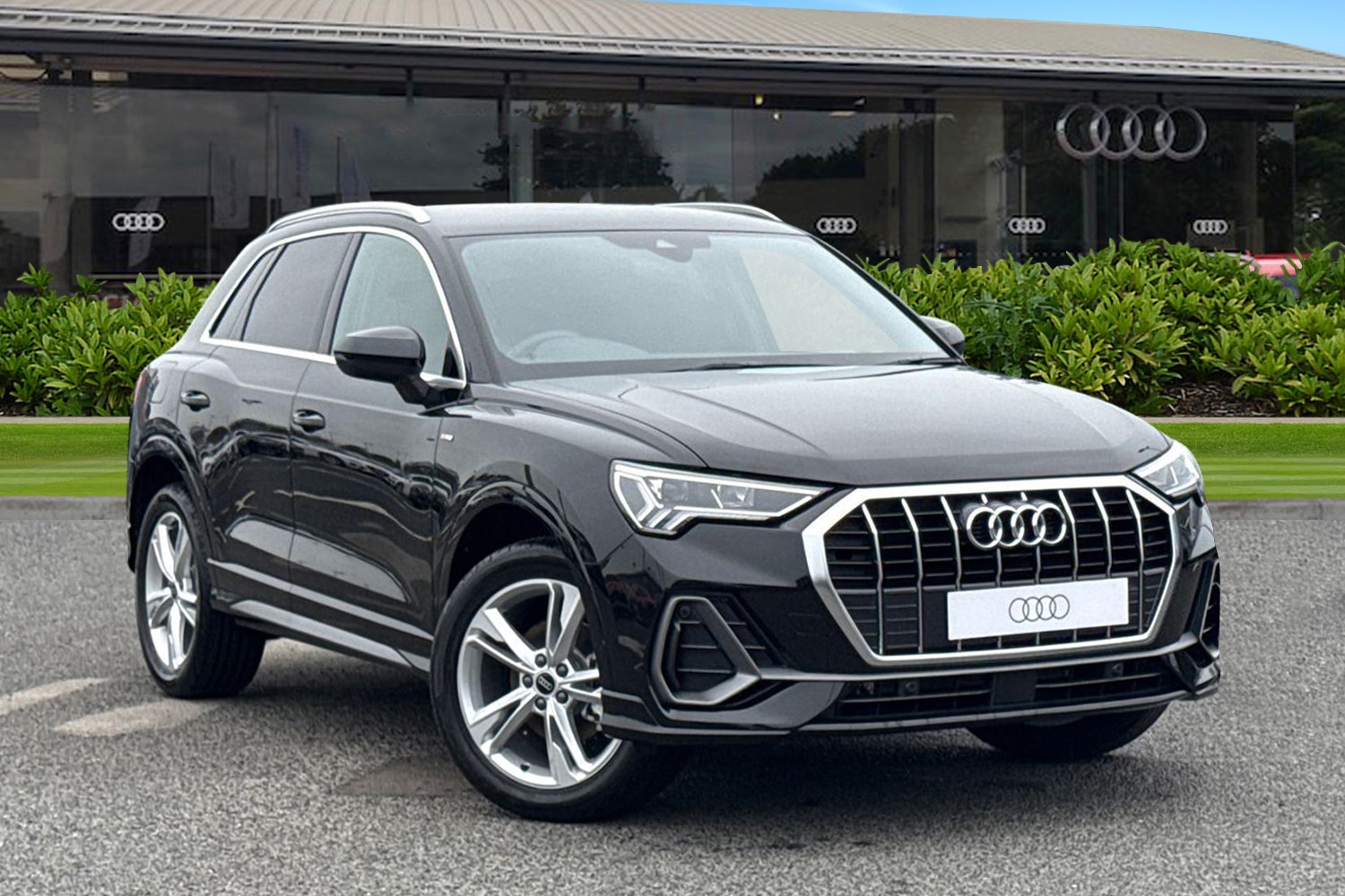 Used Audi Q3 2025 for sale - 76495231: Photo 1
