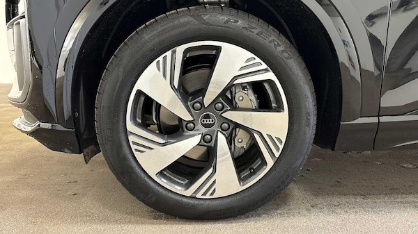 Used Audi Q6 e-tron 2025 for sale - 76274575: Photo 4