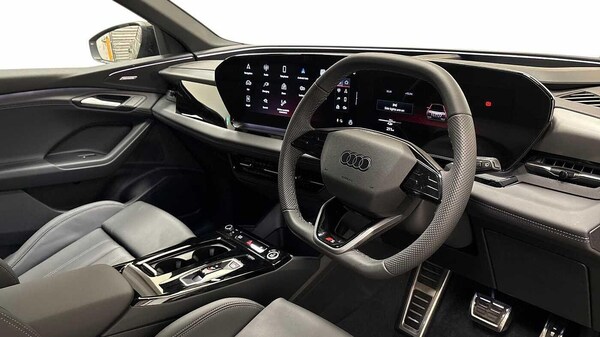 Used Audi Q6 e-tron 2025 for sale - 76274575: Photo 6