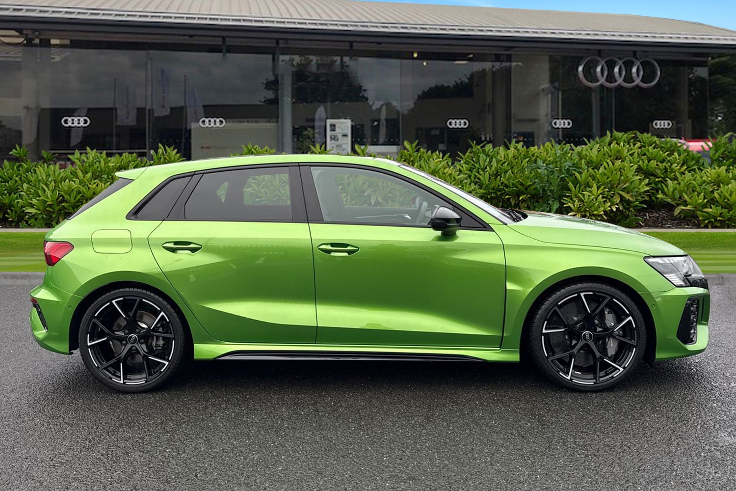 Used Audi RS3 2024 for sale - 76732469: Photo 3