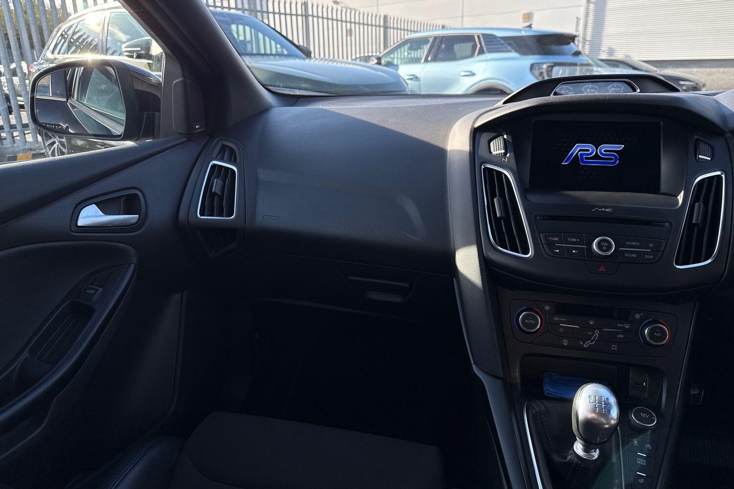 Used Ford Focus 2018 for sale - 76353080: Photo 14
