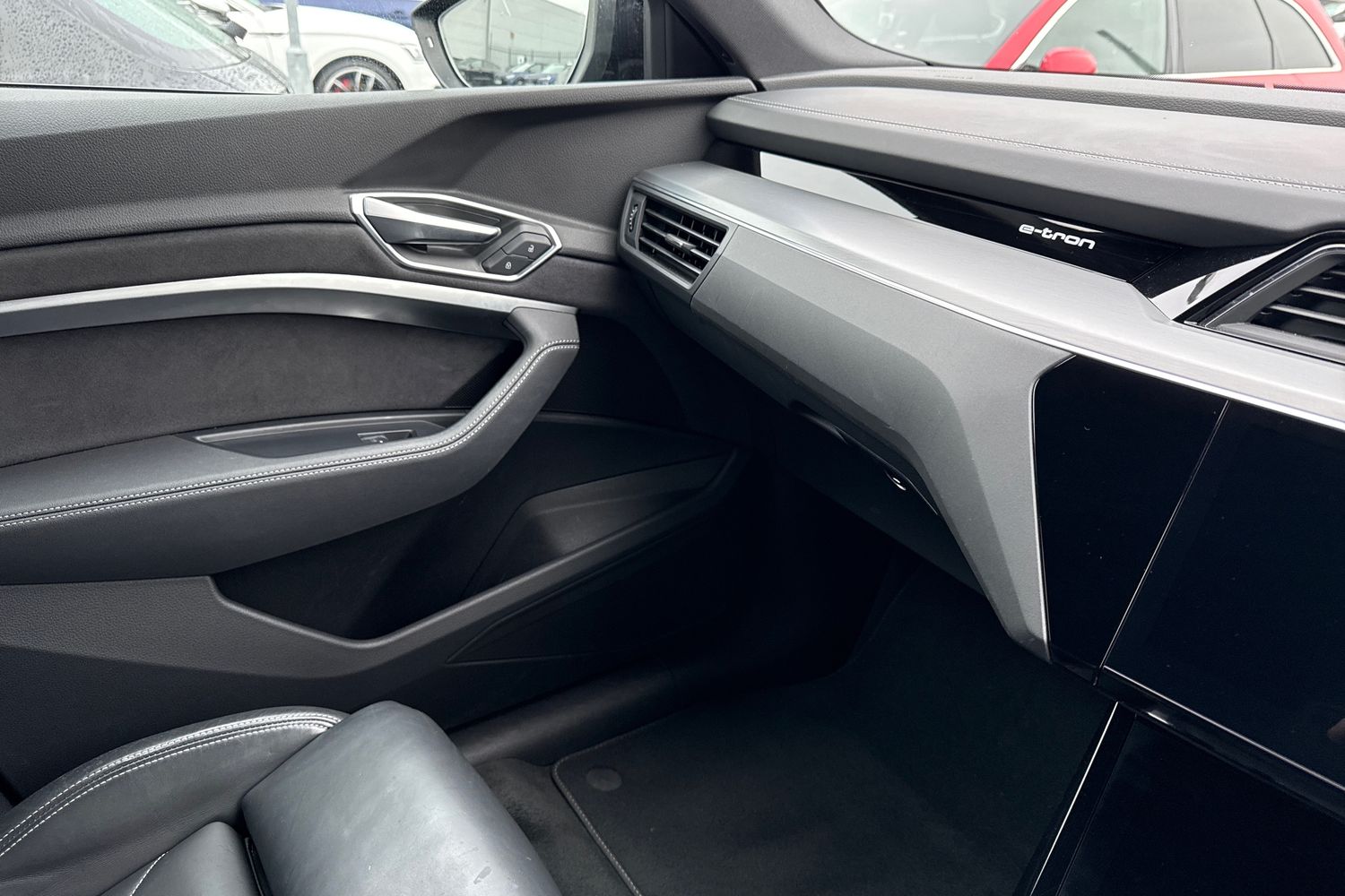 Used Audi e-tron 2022 for sale - 77368408: Photo 20