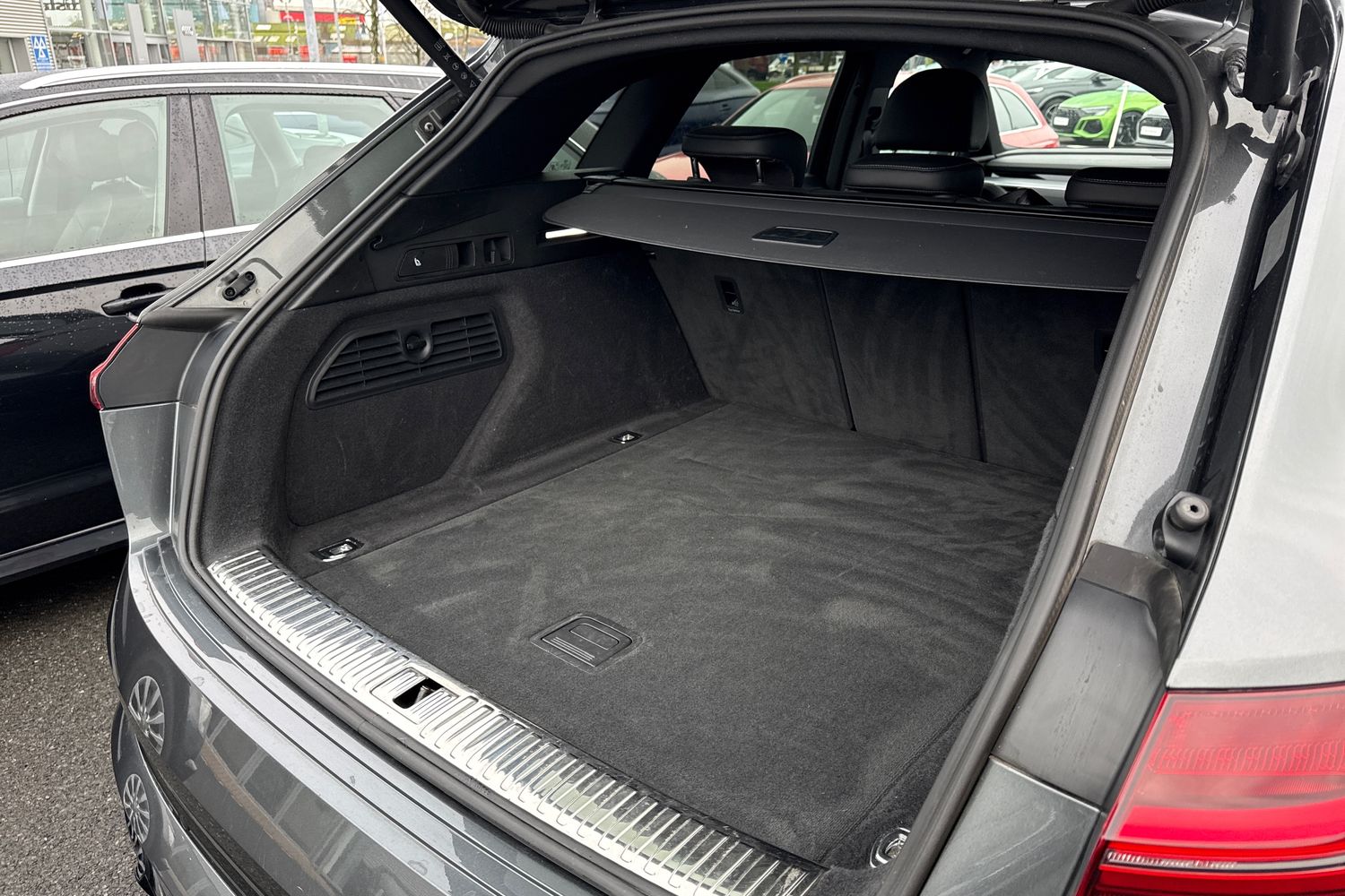 Used Audi e-tron 2022 for sale - 77368408: Photo 37