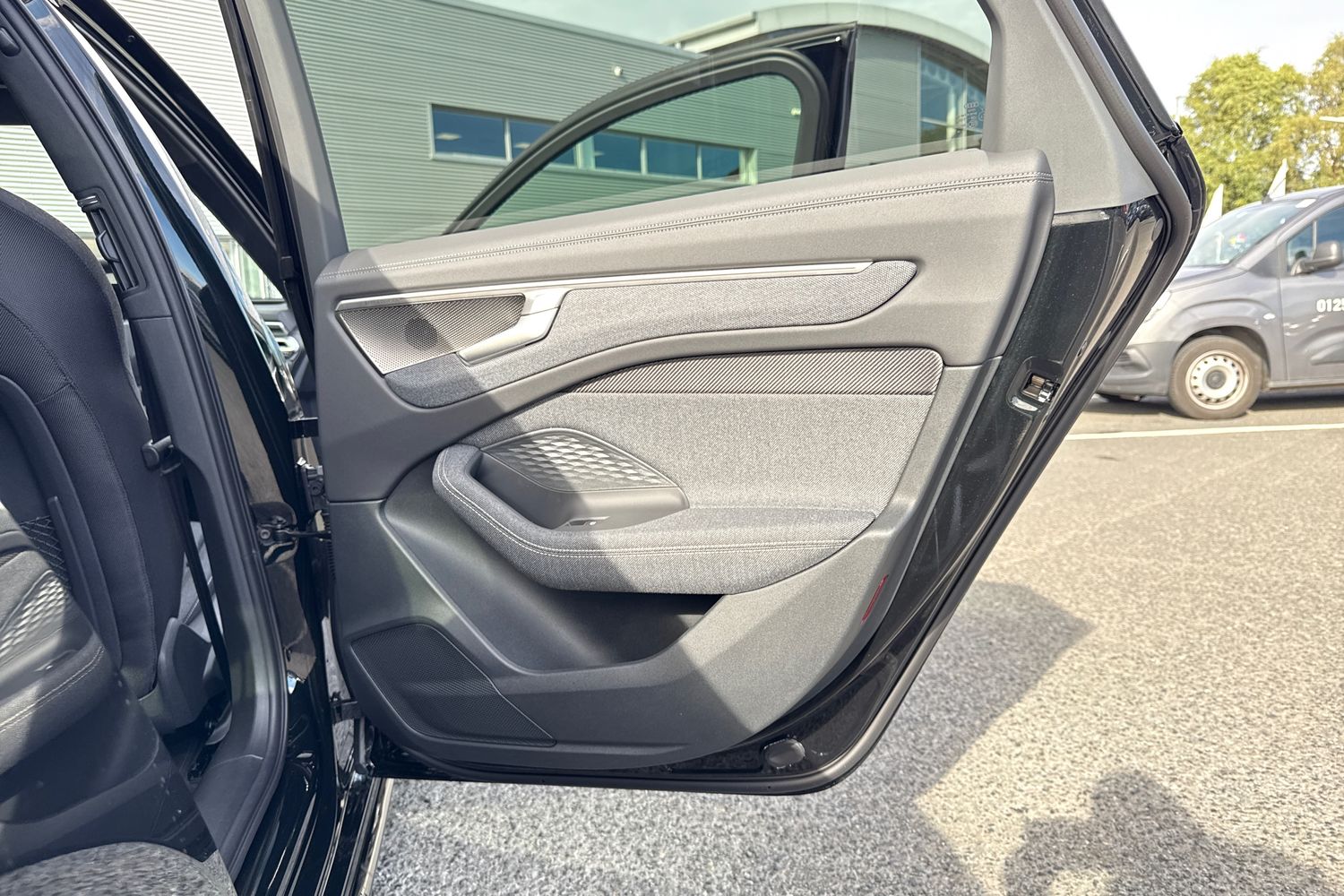 Used Audi A6 Saloon 2025 for sale - 76232565: Photo 43
