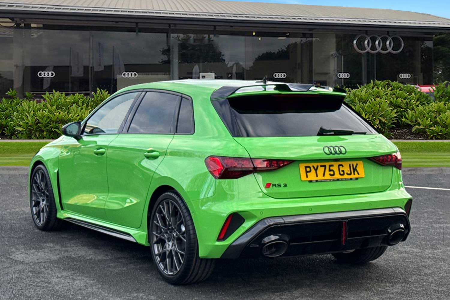 Used Audi RS3 2026 for sale - 77382936: Photo 2