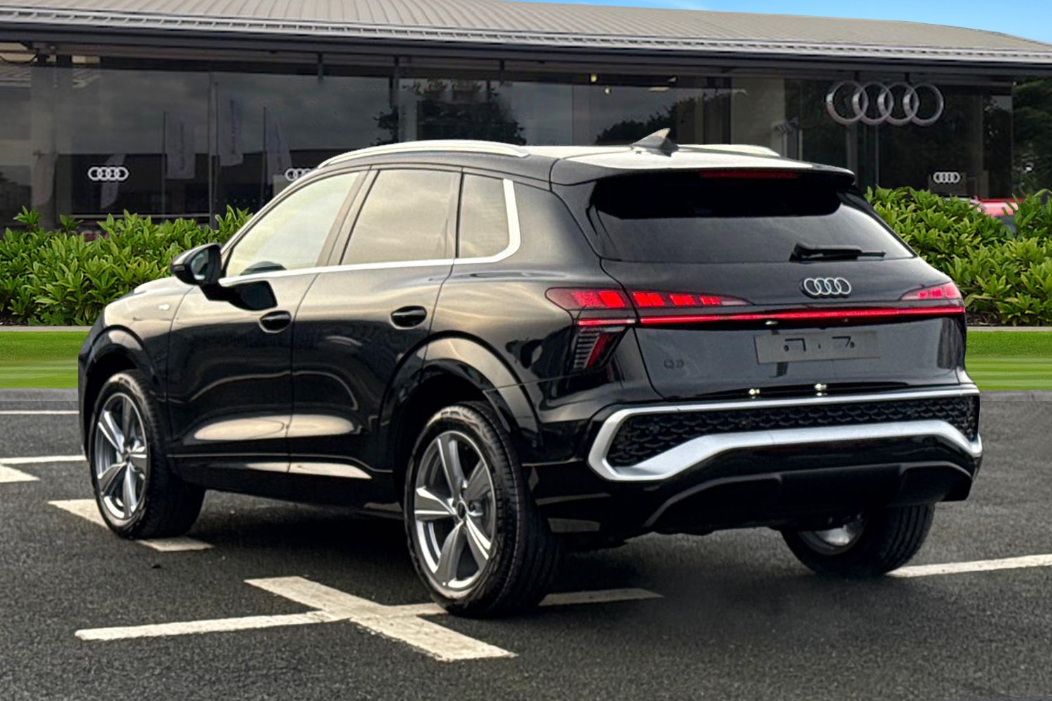 Used Audi Q3 2026 for sale - 77158818: Photo 2