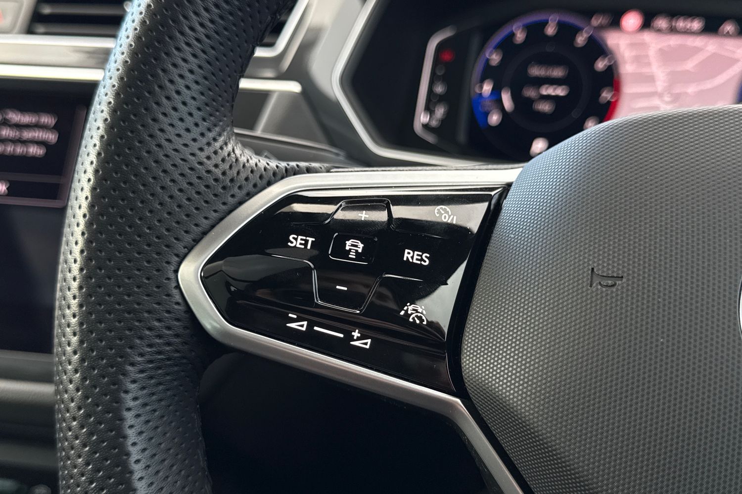 Used Volkswagen Tiguan 2023 for sale - 77368439: Photo 51