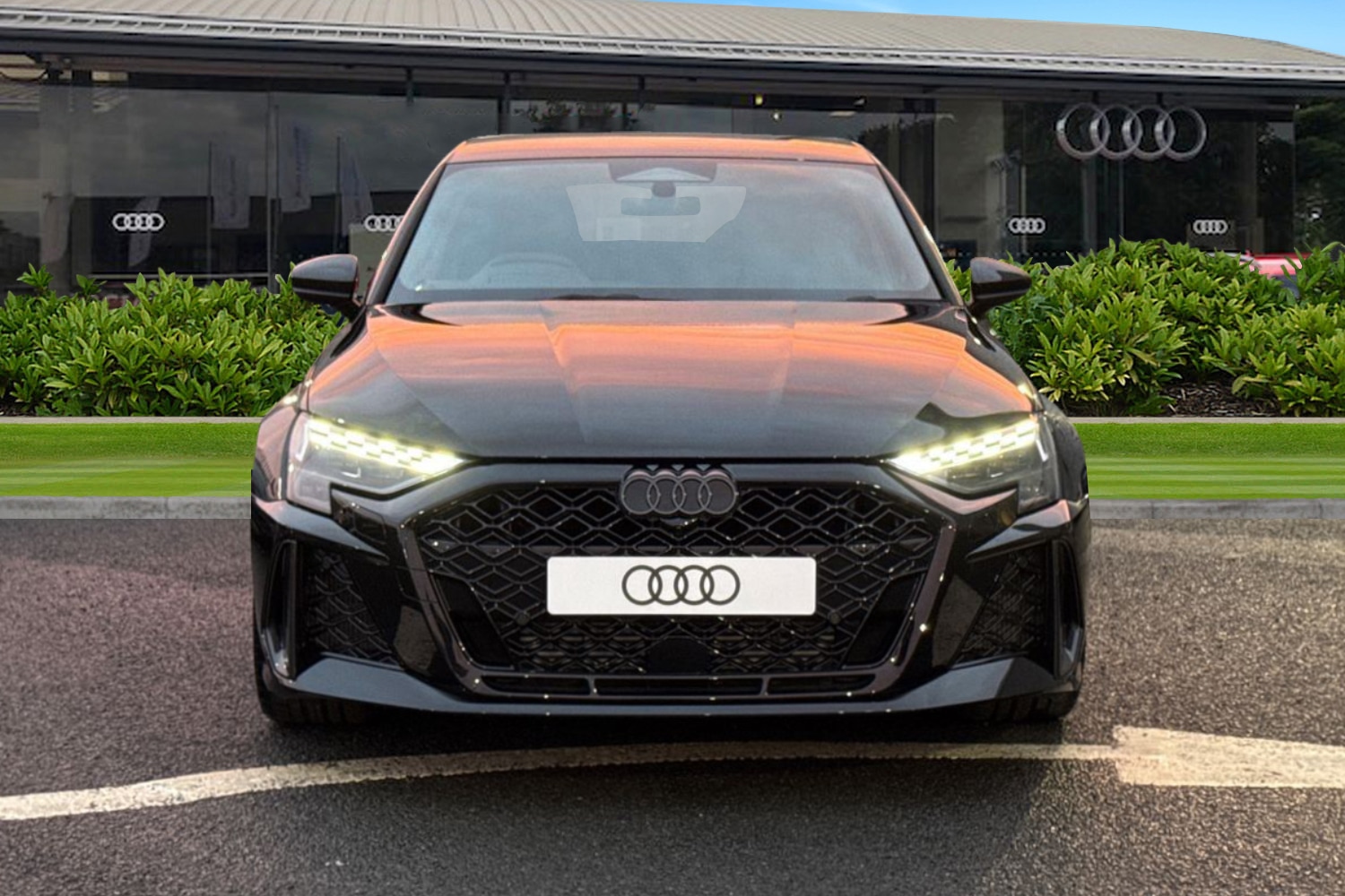 Used Audi RS3 2025 for sale - 76968075: Photo 5