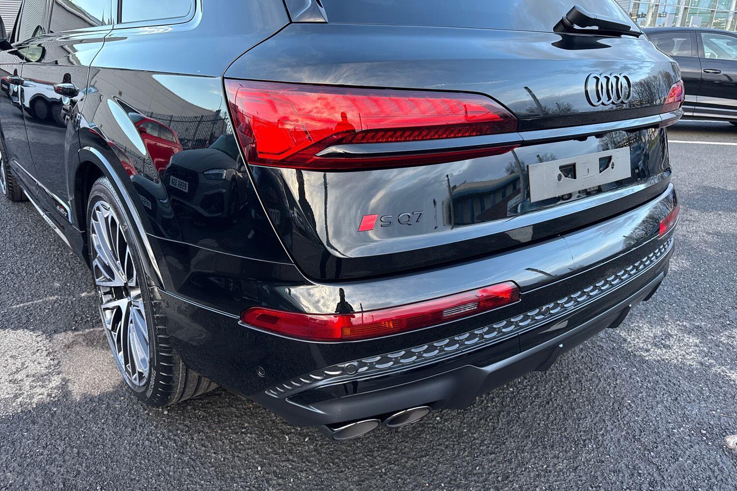 Used Audi SQ7 2025 for sale - 76968058: Photo 15