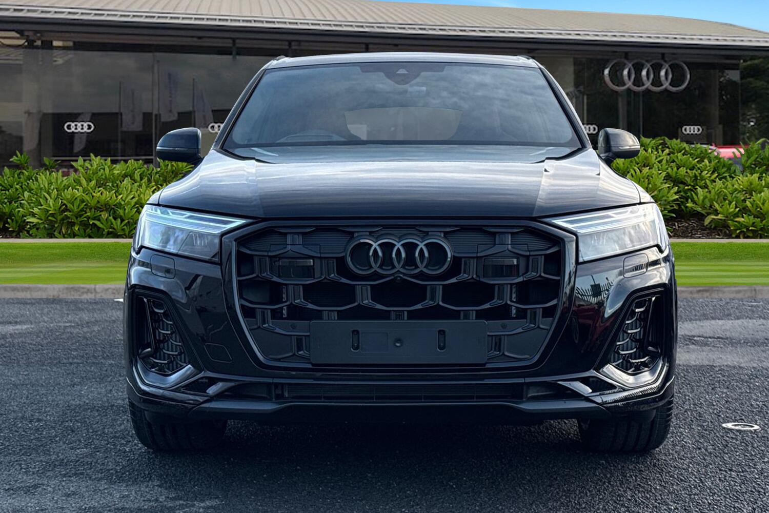Used Audi SQ7 2025 for sale - 76968058: Photo 5