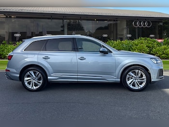 Used Audi Q7 2023 for sale - 78055870: Photo