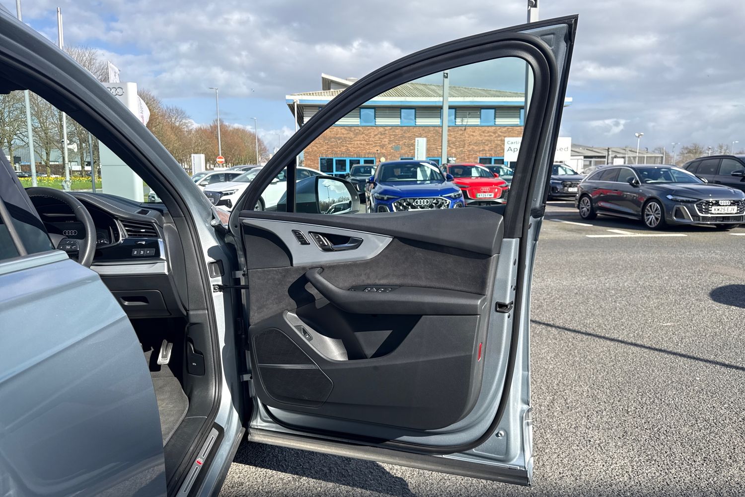 Used Audi Q7 2023 for sale - 78055870: Photo 41