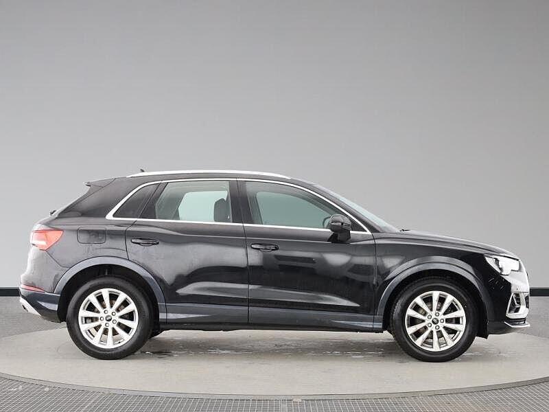 Used Audi Q3 2024 for sale - 77138823: Photo 2