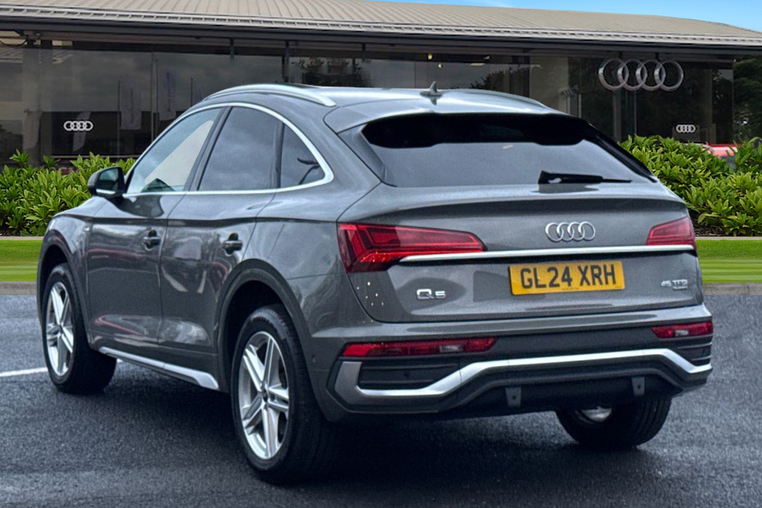 Used Audi Q5 2024 for sale - 77368437: Photo 2