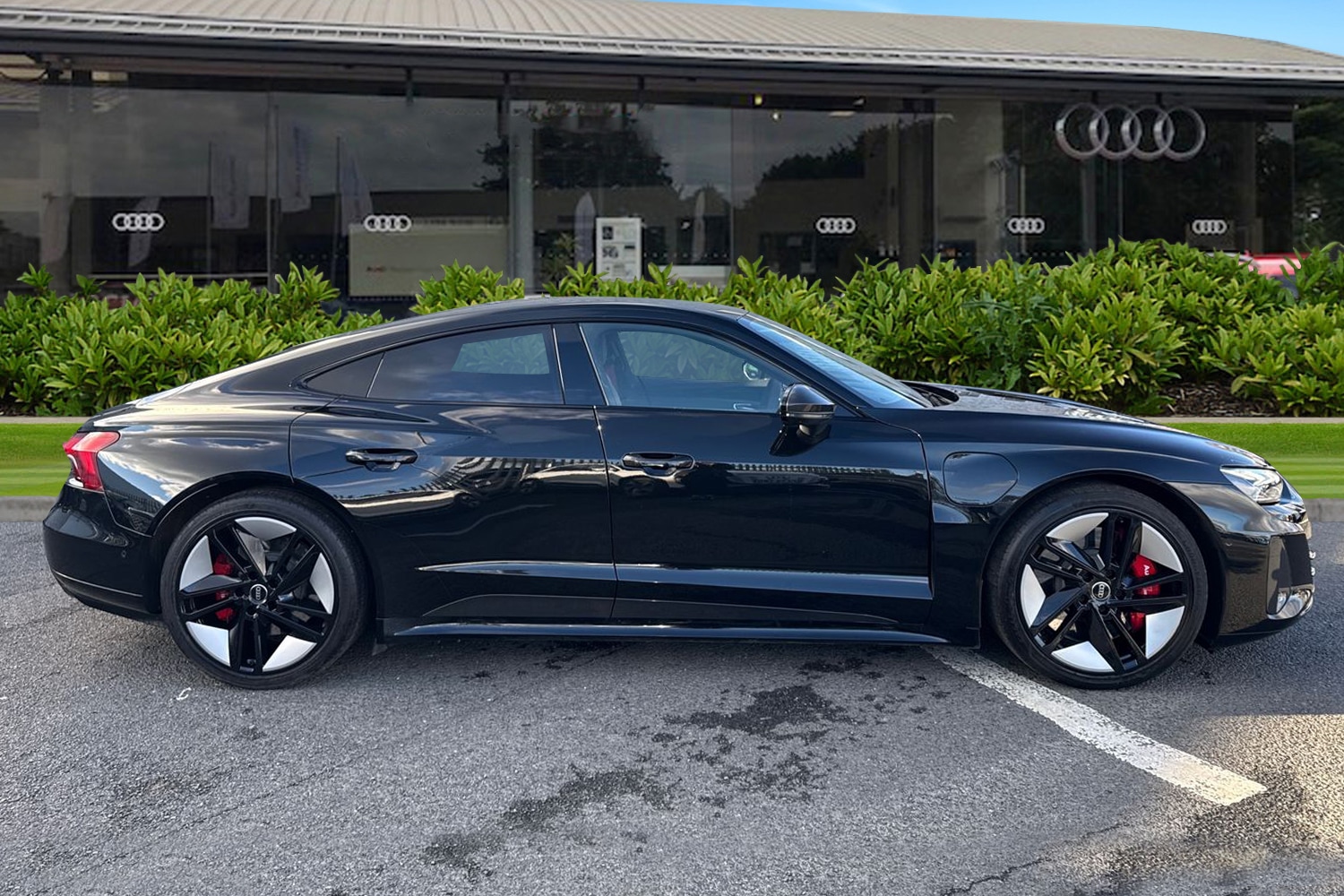 Used Audi RS e-tron GT 2022 for sale - 78069856: Photo 3