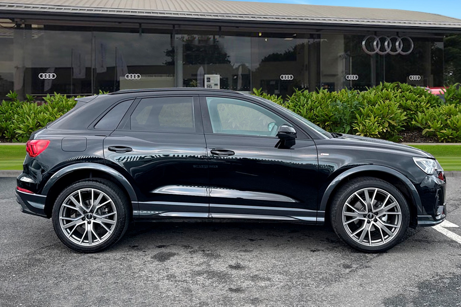 Used Audi Q3 2025 for sale - 77368334: Photo 3