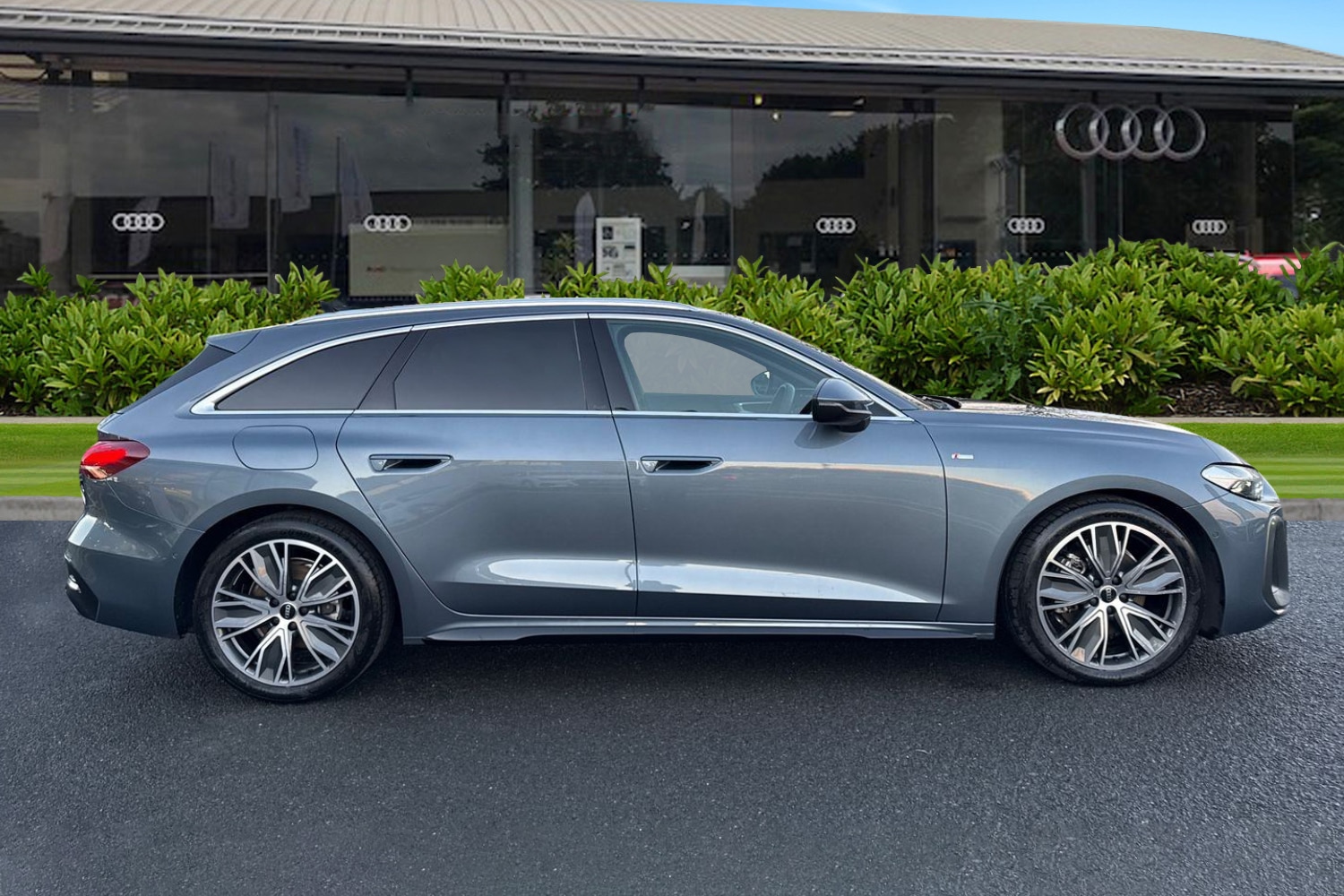 Used Audi A5 2025 for sale - 77368636: Photo 3