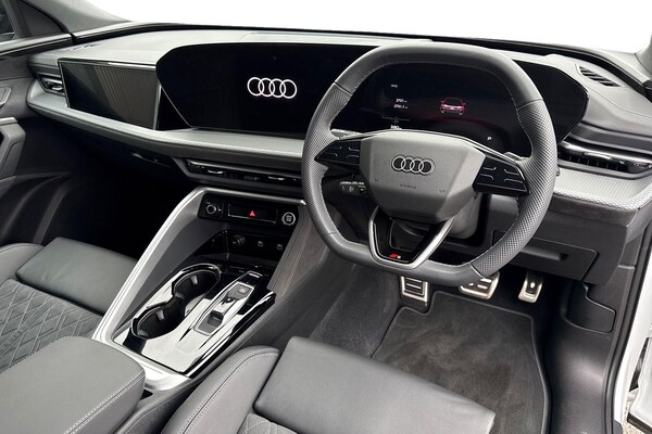 Used Audi Q5 2025 for sale - 76250634: Photo 13