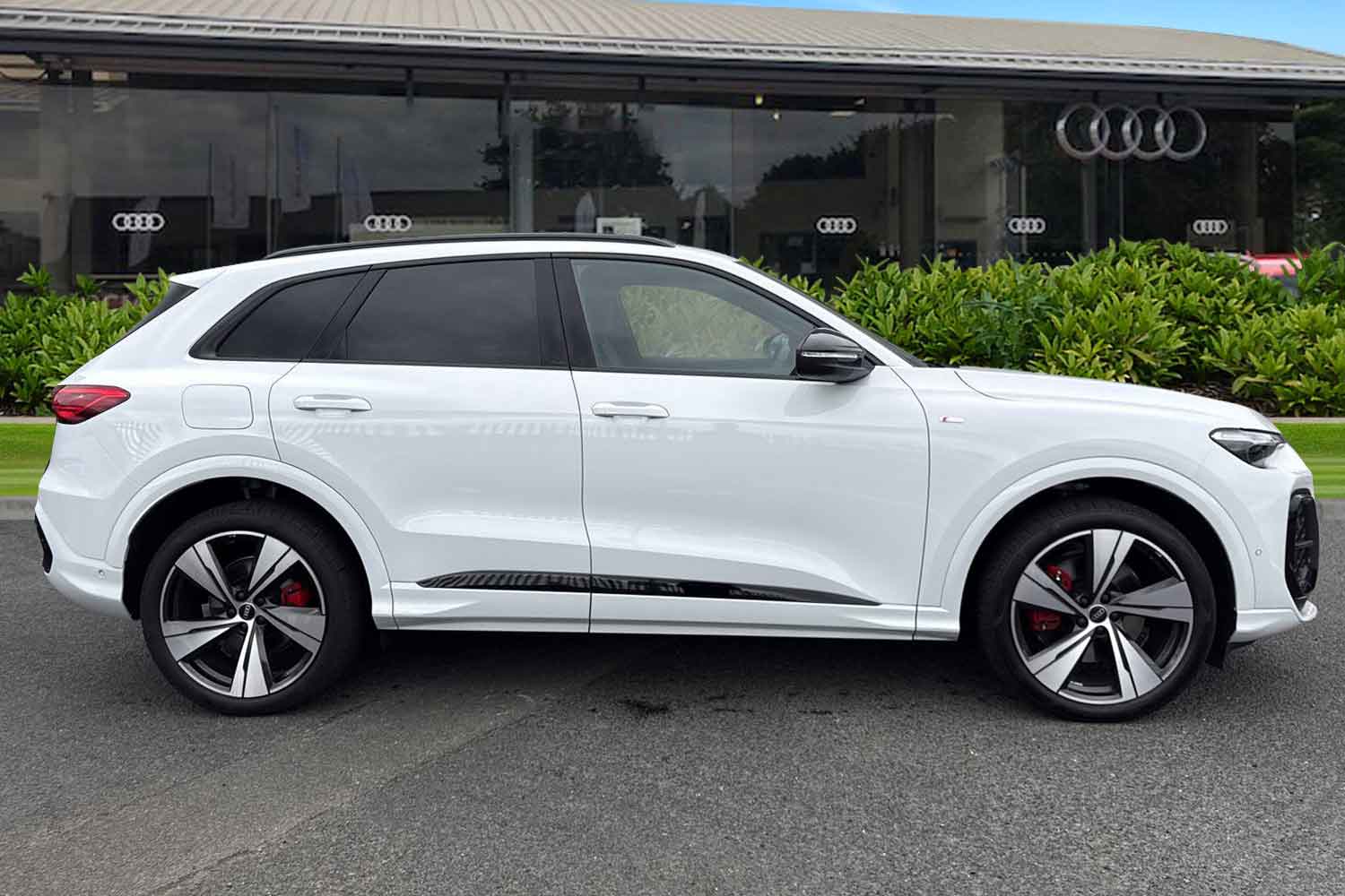 Used Audi Q5 2025 for sale - 76250634: Photo 3