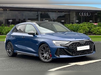 2025 - RS 3 Sportback Carbon Black 400 PS S tronic 5-Door