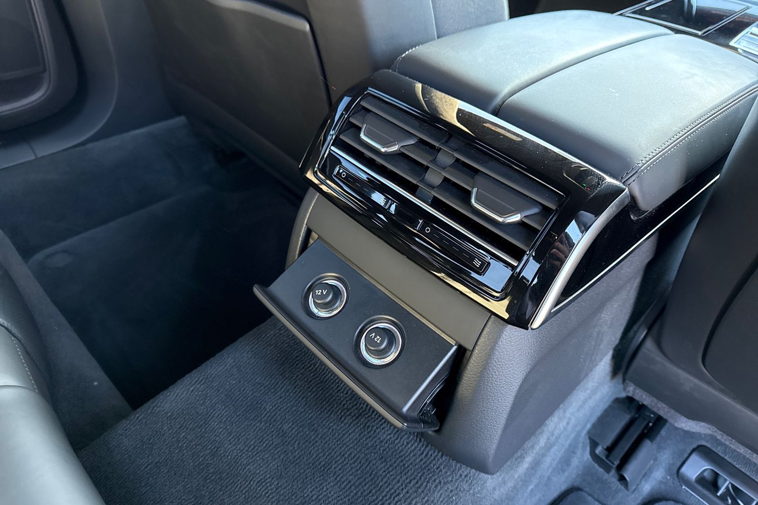 Used Audi A8 2023 for sale - 77582634: Photo 40