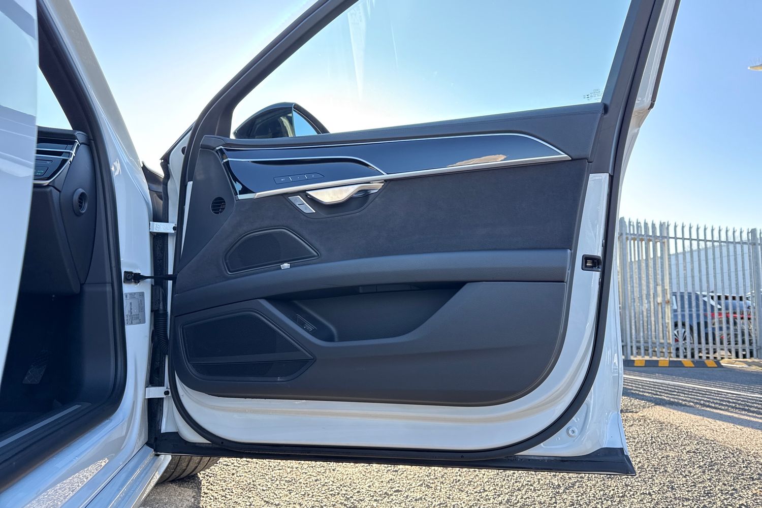 Used Audi A8 2023 for sale - 77582634: Photo 47