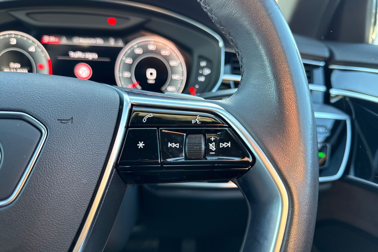 Used Audi A8 2023 for sale - 77582634: Photo 51