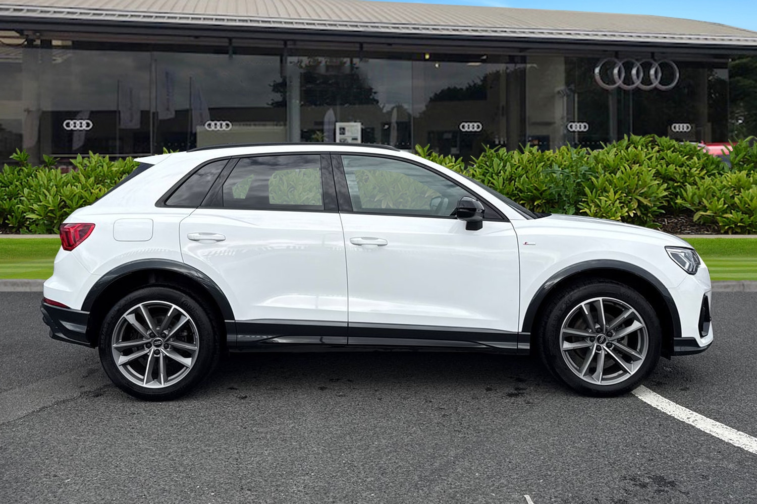 Used Audi Q3 2022 for sale - 76218555: Photo 3