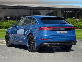 Used Audi Q8 2025 for sale - 76476198: Photo