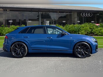 Used Audi Q8 2025 for sale - 76476198: Photo