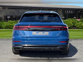Used Audi Q8 2025 for sale - 76476198: Photo